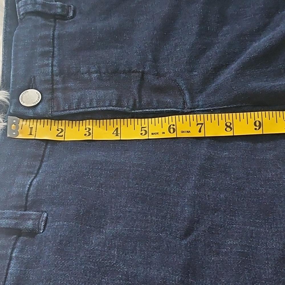 Liverpool The Trouser Short Dark Blue Cuffed Jean Shorts with 5.5" Inseam - Picture 12 of 12